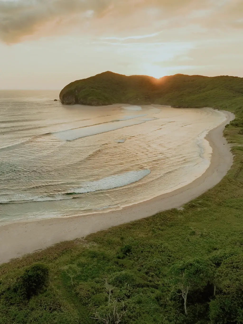 Kini resort sumbawa view sunset